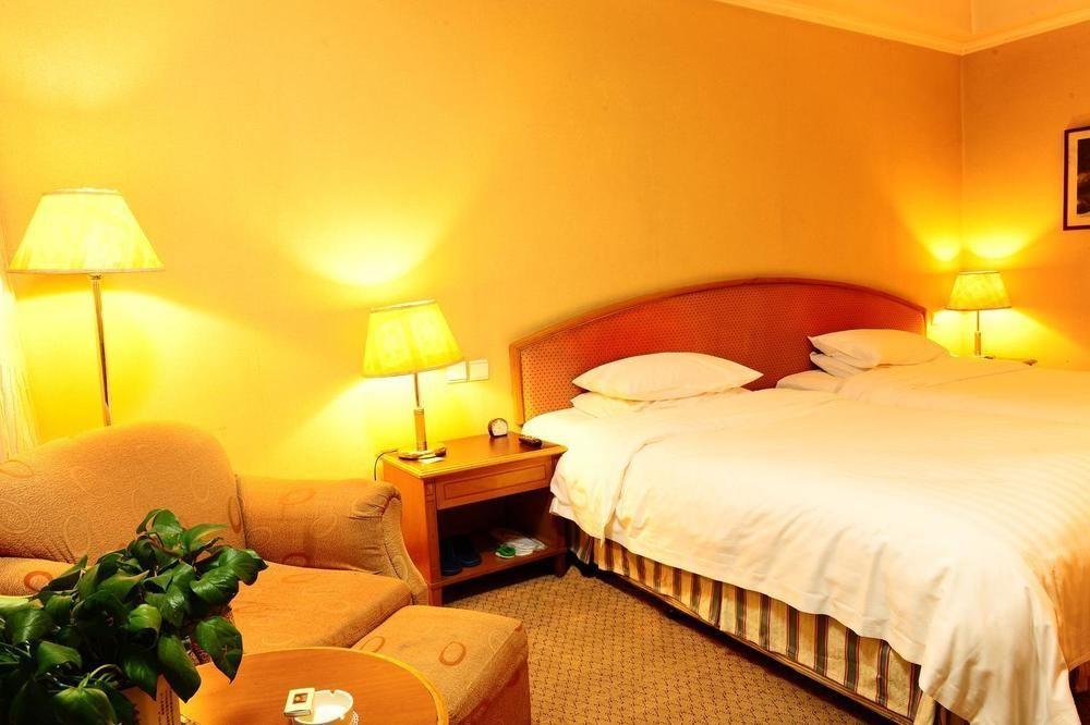 Shijiazhuang Yanshan Hotel Exterior photo